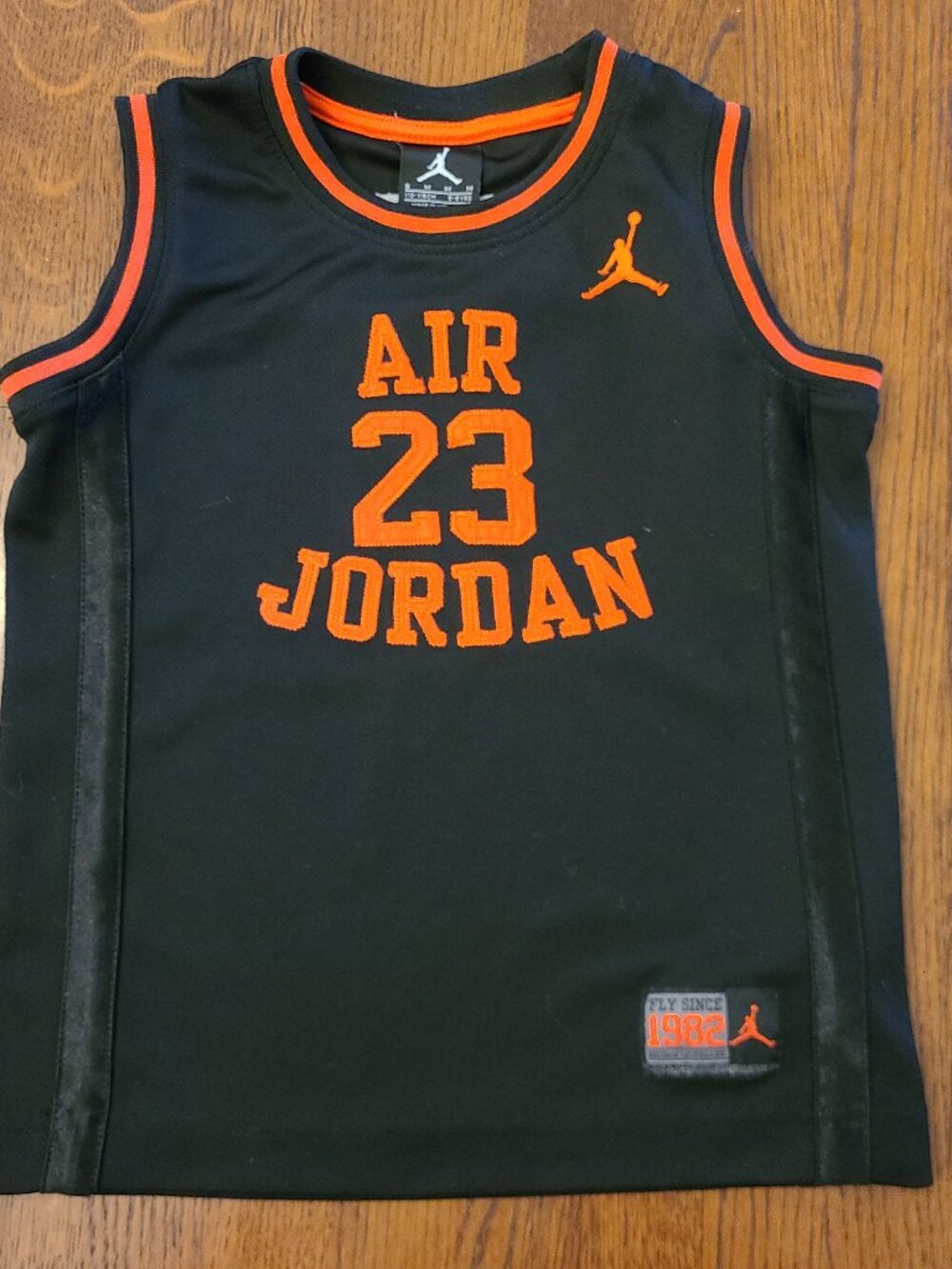 Jordan Youth Medium 5-6 Basketball Jersey Tank Top Black Red Air Jordan 23